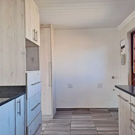 Image 2 - Paul Street, Bracken Heights, Western Cape, 7560, South Africa - Townhouse for rent