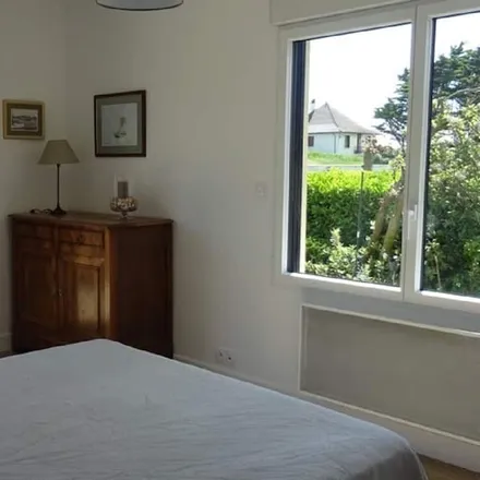Rent this 2 bed house on 50480 Sainte-Marie-du-Mont