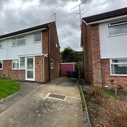 Rent this 3 bed duplex on Catterick Drive in Derby, DE3 0TY