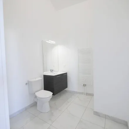 Image 2 - 13 Rue Paul Marion, 76600 Le Havre, France - Apartment for rent