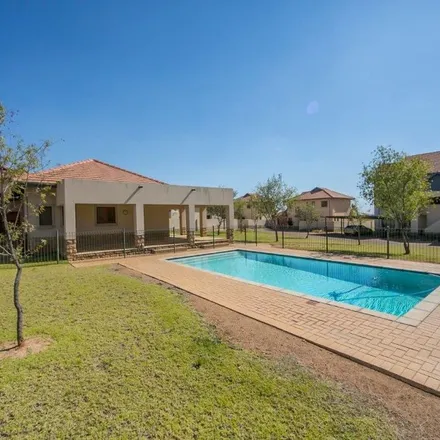 Rent this 3 bed apartment on Lyncon Road in Carlswald, Midrand