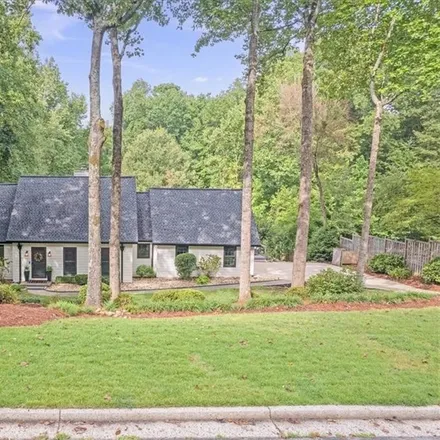 Image 3 - 10310 Willeo Creek Trace, Roswell, GA 30075, USA - House for sale