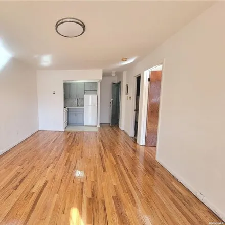 Image 1 - 108-64 45th Avenue, New York, NY 11368, USA - Apartment for rent