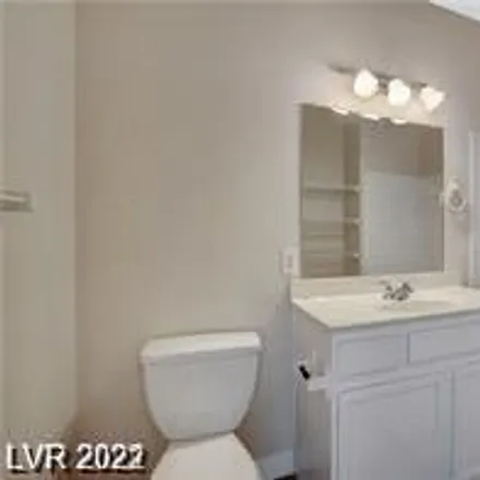 Image 7 - 2027 Rancho Lake Dr, Las Vegas, NV 89108, USA - Loft for rent
