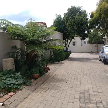 Image 4 - Woodburn Road, Morningside, Sandton, 2057, South Africa - Apartment for rent