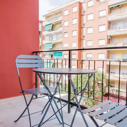 Image 6 - Carrer de Yecla, 46021 Valencia, Spain - Apartment for rent
