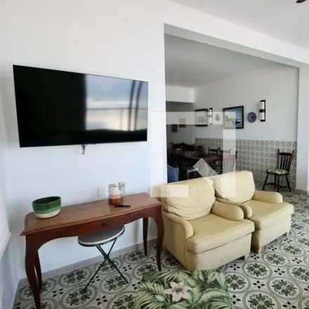 Rent this 4 bed apartment on Guarujá Praias Imobiliária in Avenida Marechal Deodoro da Fonseca, Pitangueiras