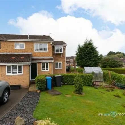 Buy this 3 bed duplex on Taverner Close in Sheffield, S35 4LF