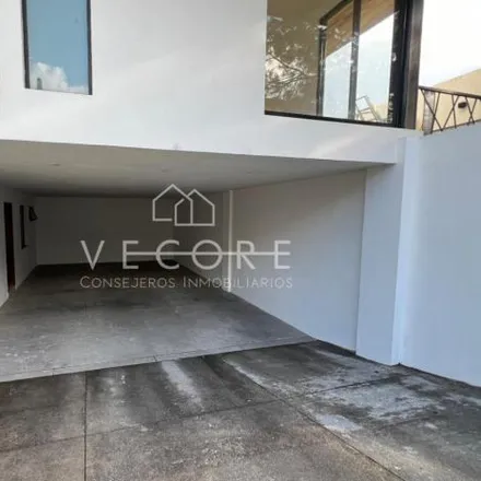 Rent this 4 bed house on Calle Paseo de las Lomas in Colinas de los Virreyes, 47017 Zapopan