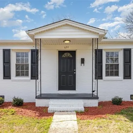 Buy this 2 bed house on 645 Chicago Avenue in Charlotte, NC 28203