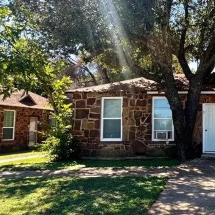 Rent this 2 bed apartment on 721 Pine Street in Ranger, Eastland County
