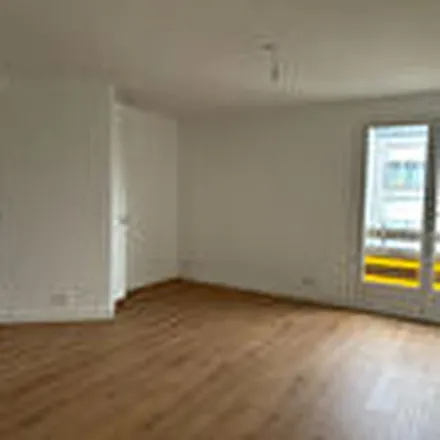 Rent this 3 bed apartment on 8 Rue de l'Église in 91360 Épinay-sur-Orge, France