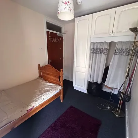 Rent this 1 bed apartment on 29 Upper English Street in Armagh, BT61 7BD