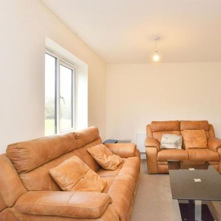 Rent this 4 bed house on unnamed road in Milton Keynes, MK5 6GG