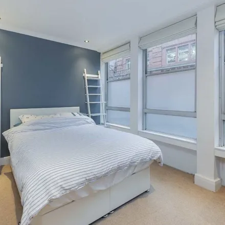 Rent this 2 bed apartment on 18 Rochester Row in Westminster, London