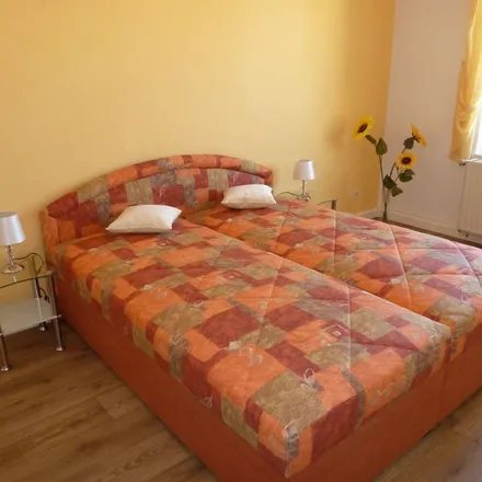 Rent this 2 bed apartment on Landsberger Straße 59 in 06112 Halle (Saale), Germany