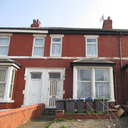 Rent this studio apartment on Dalewood Avenue in Blackpool, FY4 4BT