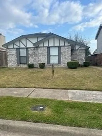 Rent this 3 bed house on 1369 Smokehouse Lane in Mesquite, TX 75149