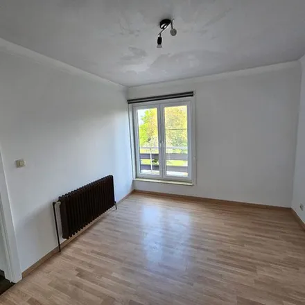 Rent this 2 bed apartment on Handelsstraat 42;44;42A in 1840 Londerzeel, Belgium