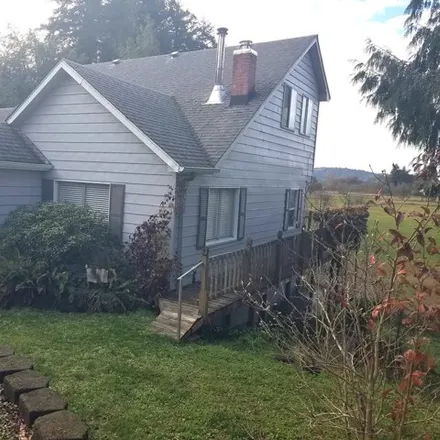 Buy this 3 bed house on 801 North Birch Street in Coquille, Coos County