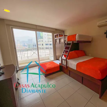 Buy this 3 bed apartment on Calle Fragata Yucatán in Icacos, 39300 Acapulco