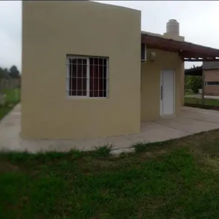 Buy this 2 bed house on Los Mepenes in Departamento La Capital, Santa Fe