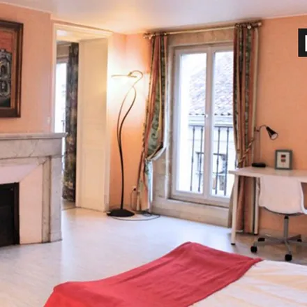 Rent this 6 bed room on 58 Rue Paradis in 13001 Marseille, France