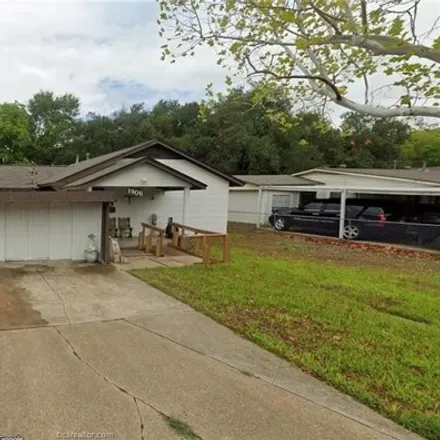 Buy this 3 bed house on 1372 Richard Street in Bryan, TX 77803