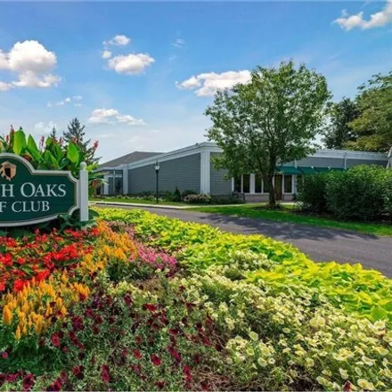Image 2 - North Oaks Golf Course, Thompson Lane, North Oaks, Ramsey County, MN 55127, USA - House for sale
