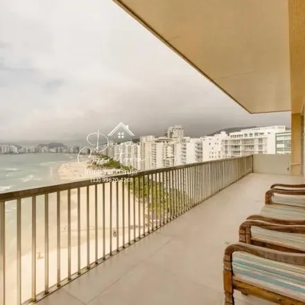 Buy this 6 bed apartment on Avenida Marechal Deodoro da Fonseca 980 in Pitangueiras, Guarujá - SP
