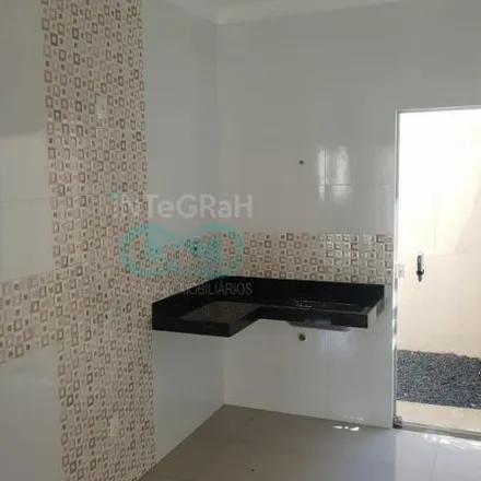 Buy this 2 bed house on Rua Genuína de Oliveira in Shopping Park, Uberlândia - MG