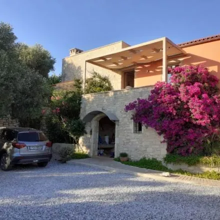 Buy this 4 bed house on город Ретимнон in Τζανέ Μπουνιαλή, Rethymno
