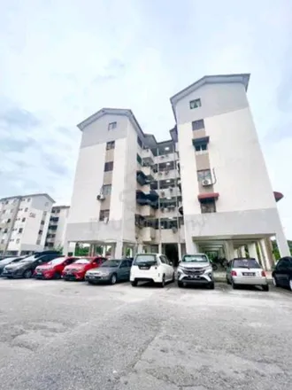 Rent this 3 bed apartment on unnamed road in Sungai Chua, 43000 Kajang Municipal Council