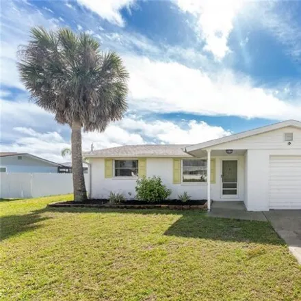 Buy this 2 bed house on 857 E 3rd St in Englewood, Florida