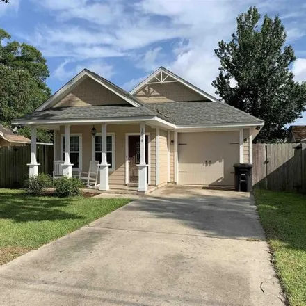 Rent this 3 bed house on 1082 East Bobe Street in Pensacola, FL 32503