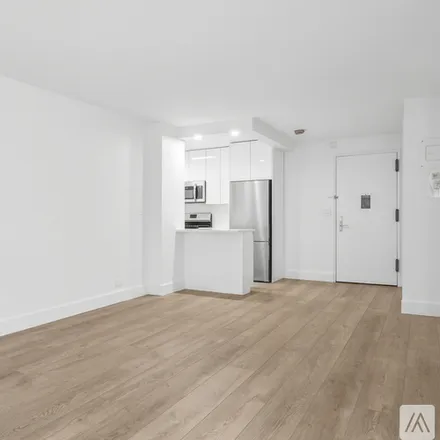 Image 4 - 300 W 57th St, Unit 8N - Apartment for rent