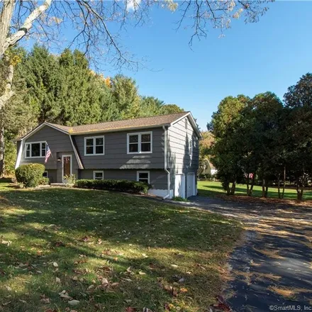 Image 1 - 67 Old Country Lane, Milford, CT 06461, USA - House for sale