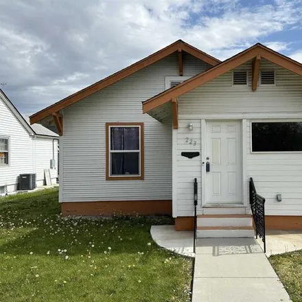 Image 2 - 376 South 3rd Avenue, Caldwell, ID 83605, USA - House for sale
