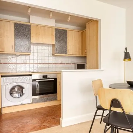 Image 6 - Spencer Heights, 28 Bartholomew Close, London, EC1A 7ES, United Kingdom - Apartment for rent