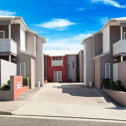 Rent this 3 bed townhouse on 45 Frederick Street in Annerley QLD 4103, Australia