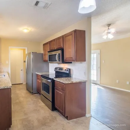Image 3 - 2514 Baylor Drive, Rowlett, TX 75088, USA - House for rent