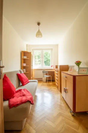 Rent this 4 bed room on Jacka Malczewskiego 78 in 80-107 Gdańsk, Poland