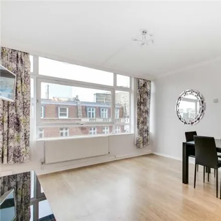 Rent this 3 bed room on 89 Great Portland Street in East Marylebone, London