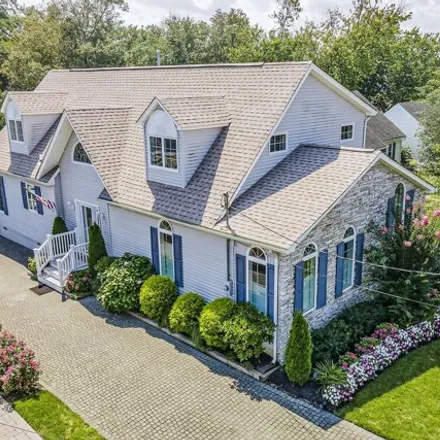 Rent this 6 bed house on 417 Salem Avenue in Spring Lake, Monmouth County