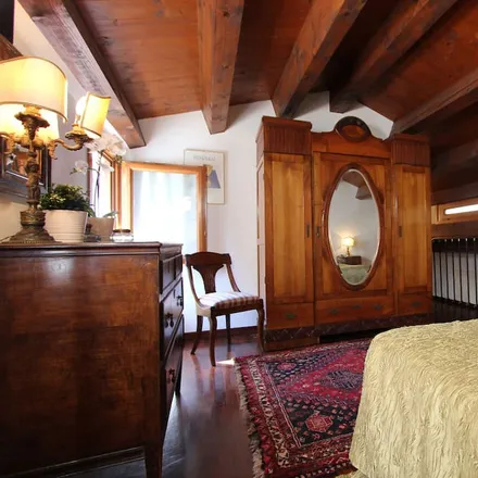 Rent this 1 bed apartment on Venice Marco Polo Airport in Percorso ciclo pedonale scolmatore Forte Bazzera, Venice VE