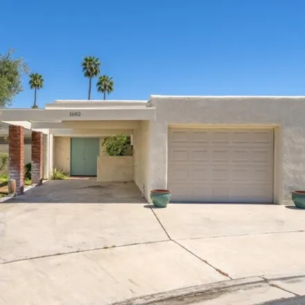 Buy this 1 bed condo on 1678 Fairway Circle in Palm Springs, CA 92234