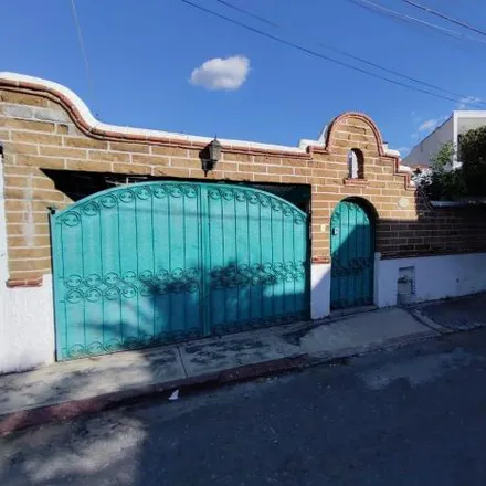 Rent this 3 bed house on Avenida General Emiliano Zapata in Jiutepec Centro, 62550 Jiutepec