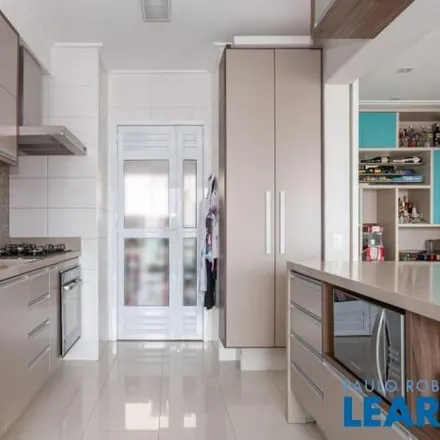 Buy this 3 bed apartment on Rua Iperoig 662 in Sumaré, São Paulo - SP