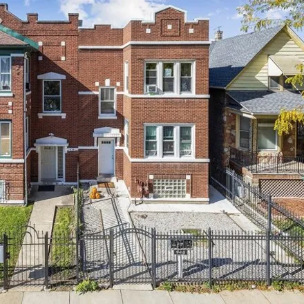 Buy this 6 bed house on 938 North Leclaire Avenue in Chicago, IL 60651
