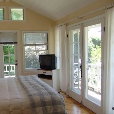Rent this 2 bed house on Coronado